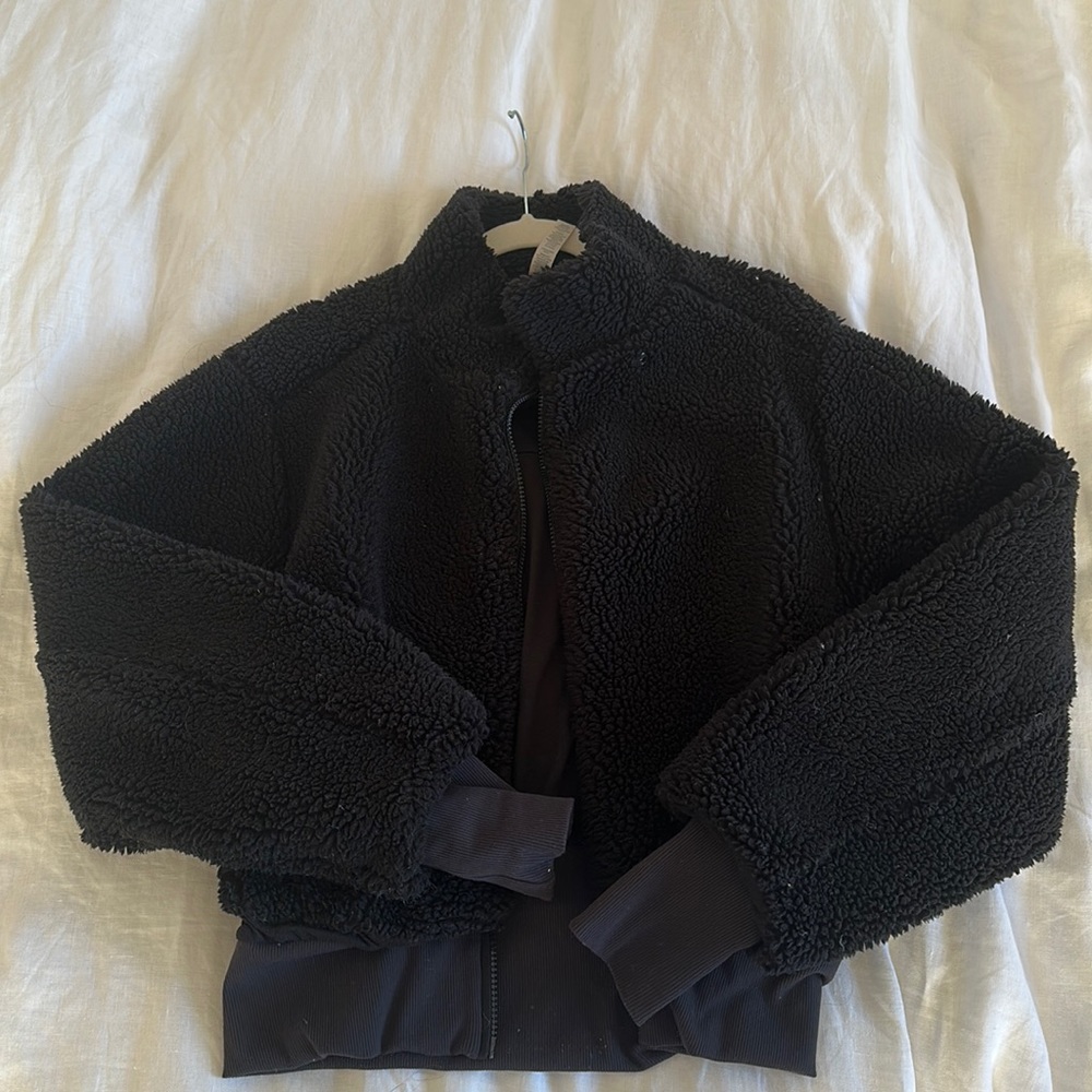 Alo yoga foxy sherpa jacket
